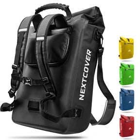 Nextcover wasserdichter Rolltop-Rucksack in Schwarz mit verstellbaren Schultergurten, reflektierendem Logo und zusätzlichem Frontfach, erhältlich in fünf Farben (Gelb, Grün, Blau, Rot und Schwarz).